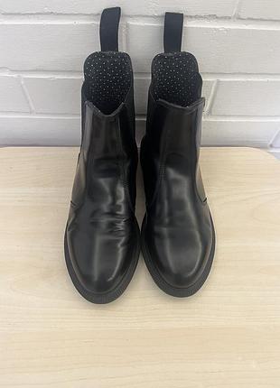 Челсі dr. martens 3