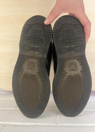 Челсі dr. martens 6