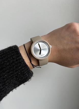 Годинник жіночий o’clock бежевий