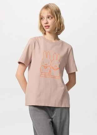 Футболка з принтом miffy від uniqlo+ ut