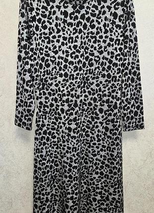 Стильна трикотажна сукня-водолазка з леопардовим принтом warehouse р.12(46)(м-l)