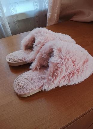 Плюшеві тапки жіночі