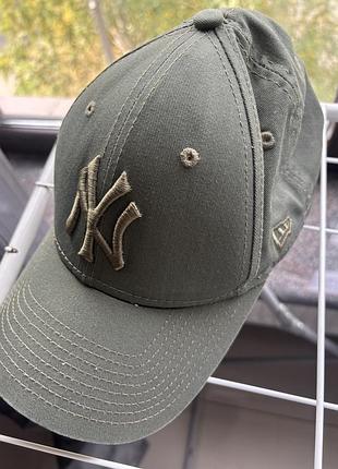 Бейсболка new era хакі