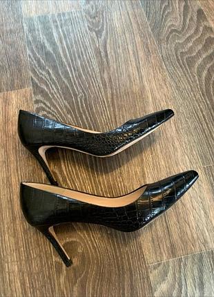 Туфлі жіночі russell & bromley london чорні, розмір 40, устілка 26 см, шкіра