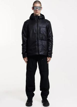 Легкая куртка  h&m move thermomove™ insulated jacket