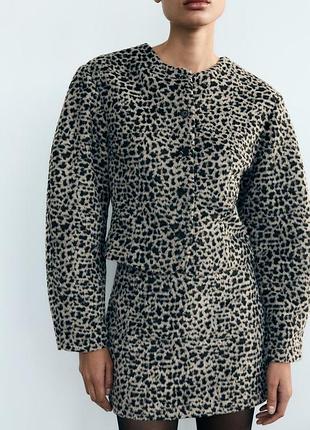 Zara | фактурний жакет у трендовому леопардовому принті рукав баллон