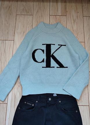Светр від calvin klein,р.м