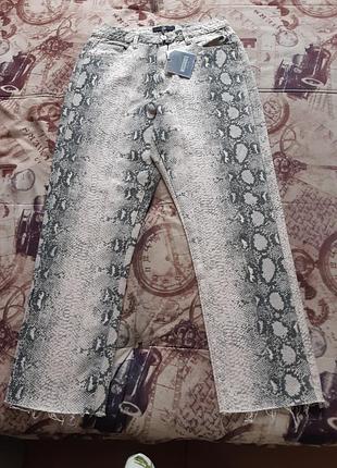 Джинси нові