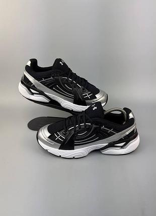 Кросівки  under armour sola "black / metallic silver / white"