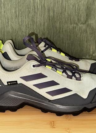 Трекінгові кросівки adidas terrex gore-tex, жіночі, розмір 38