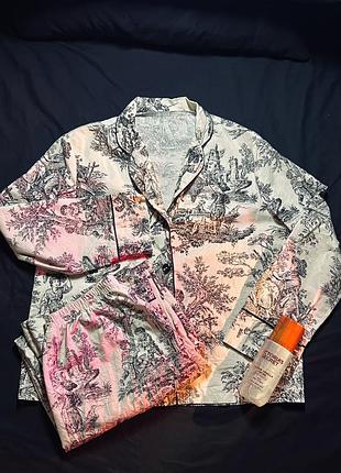 Піжамний комплект у стилі toile de jouy