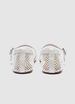 Alaïa ballet flats in fishnet optical white 4