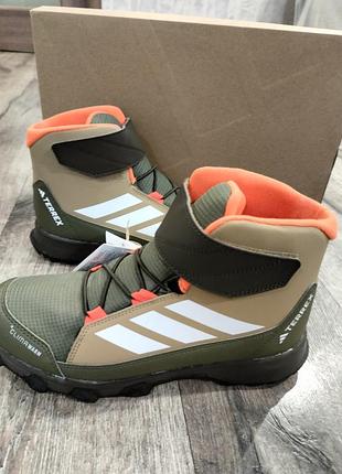 Зимові черевики adidas terrex  р 38.5