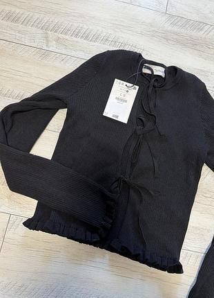 Нова кофта в рубчик bershka на завʼязках