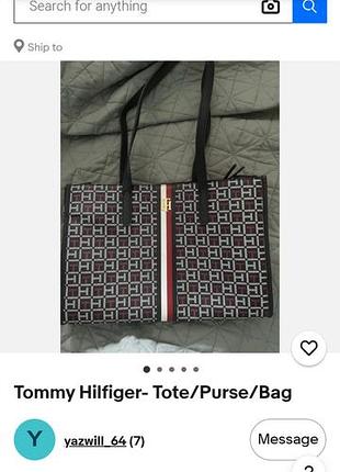 Шанувальникам брендів. сумка tommy hilfiger з фірмовим монограмним принтом "th", вертикальною червоно-білою смугою по центру.