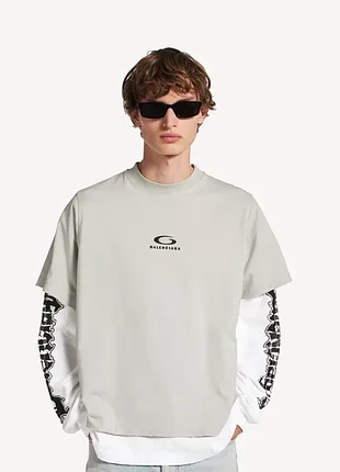 Футболка свитшот с рукавами balenciaga hybrid double t-shirt