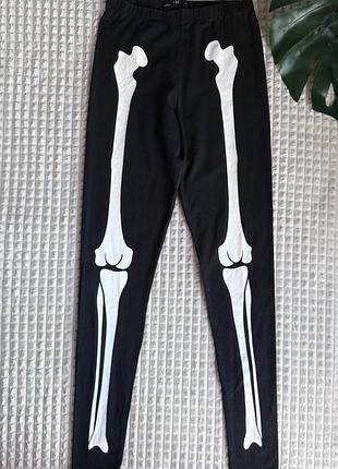 Лосини скелет на halloween