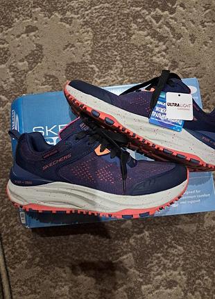 Кросівочки skechers 40 розмір,шкарпетки в подарунок
