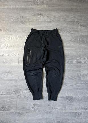 Спортивні штани nike tech fleece