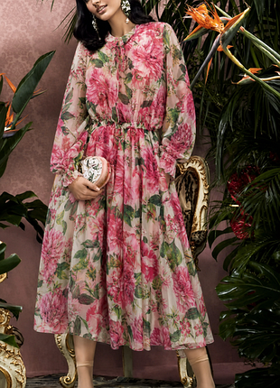 Чистая грация: платье в цветы dolce gabbana