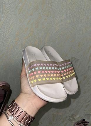 Шлепки primark