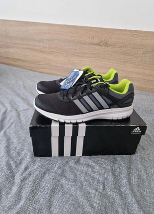 Кросівки чоловічі adidas чорні з салатовим 44.5 (28.5 см)
