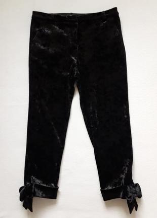 Трендовые укороченные стрейчевые  бархатные брюки с бантами на манжетах river island5 фото