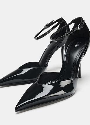 Zara 38 p туфлі босоніжки