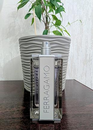Туалетная вода ferragamo bright leather, остаток 90 мл из 100 мл.