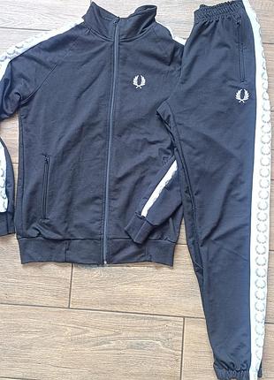Спортивний костюм чоловічий fred perry чорний з білими смужками