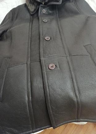 Дублянка чоловіча натуральна, коричнева
довжина 85
довжина рукава ---66 то
ширина плеч--51
напівоб'єм грудей 60