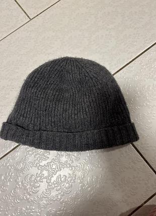 Сіра вязана шапка barbour 2