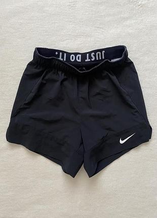 Шорти з бріджит nike
