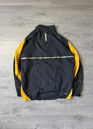 Куртка asics оригінал 6