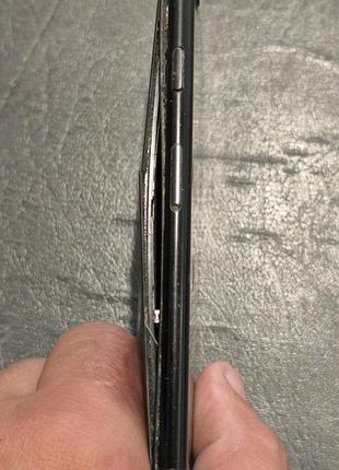 Apple iphone a1778 3
