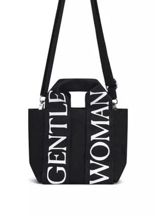 Черная мини сумка-тоут с ремешком с логотипом gw gentlewoman