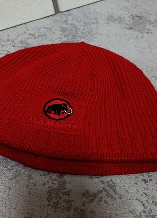 Шапка от бренда mammut 4