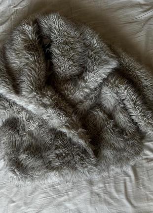 Укорочена шуба zara зі штучного хутра, розмір s