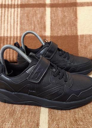 Дитячі шкіряні кросівки clarks
