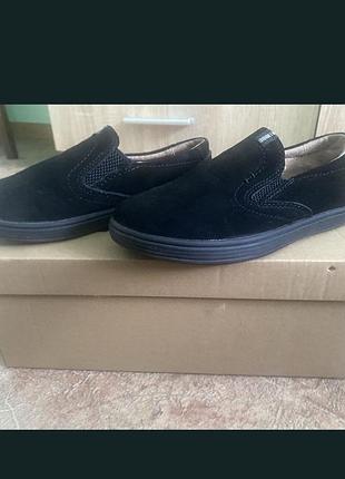Взуття на хлопчика 3
