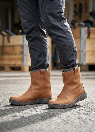 Кожаные полусапоги  timberland с маркировкой waterproof)