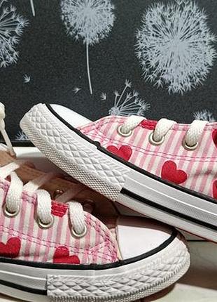 Кросівки для дітей converse рожеві з сердечками
