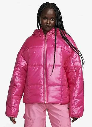 Парка жіноча nike therma-fit sportswear classic puffer shine pink fb8769-615