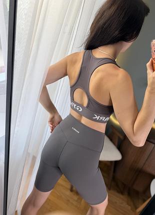Спортивний топ gymshark 5