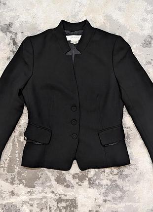 Елегантний класичний чорний піджак zara