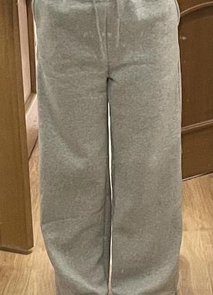 Спортивные штаны