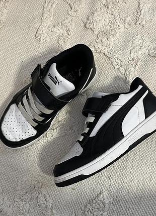 Кросівки puma 32р, чорні кросівки 32р, білі кросівки 32р