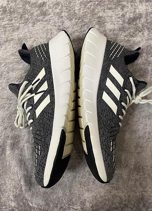 Кросівки adidas 3