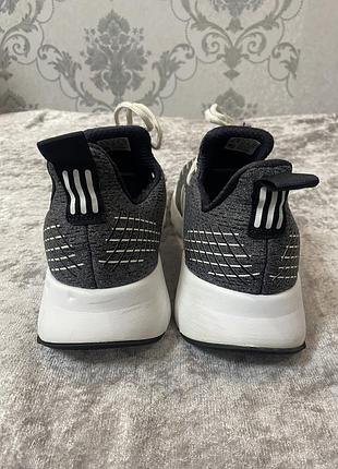 Кросівки adidas 6