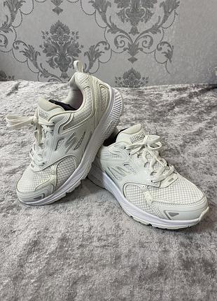 Кросівки skechers